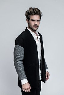 Grey Damon