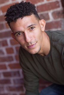 Khleo Thomas