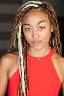 Tati Gabrielle