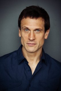 Simon Merrells