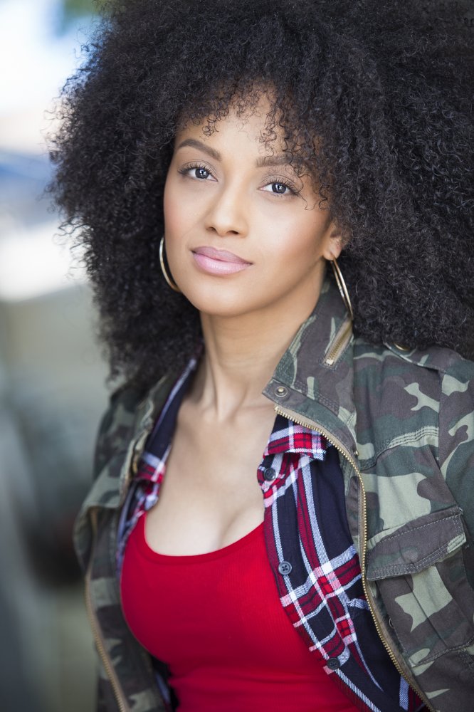 Nikiva Dionne