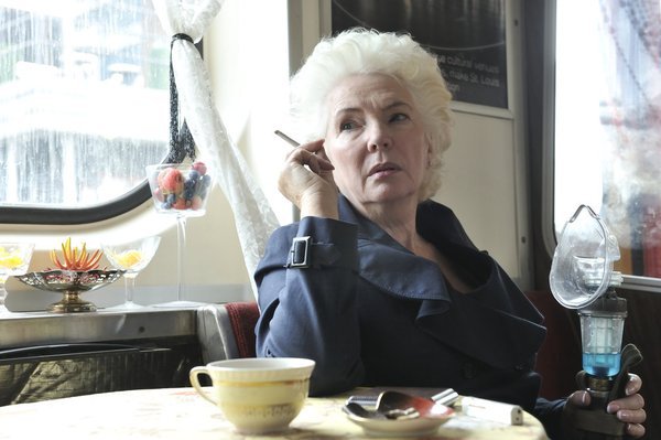 Fionnula Flanagan