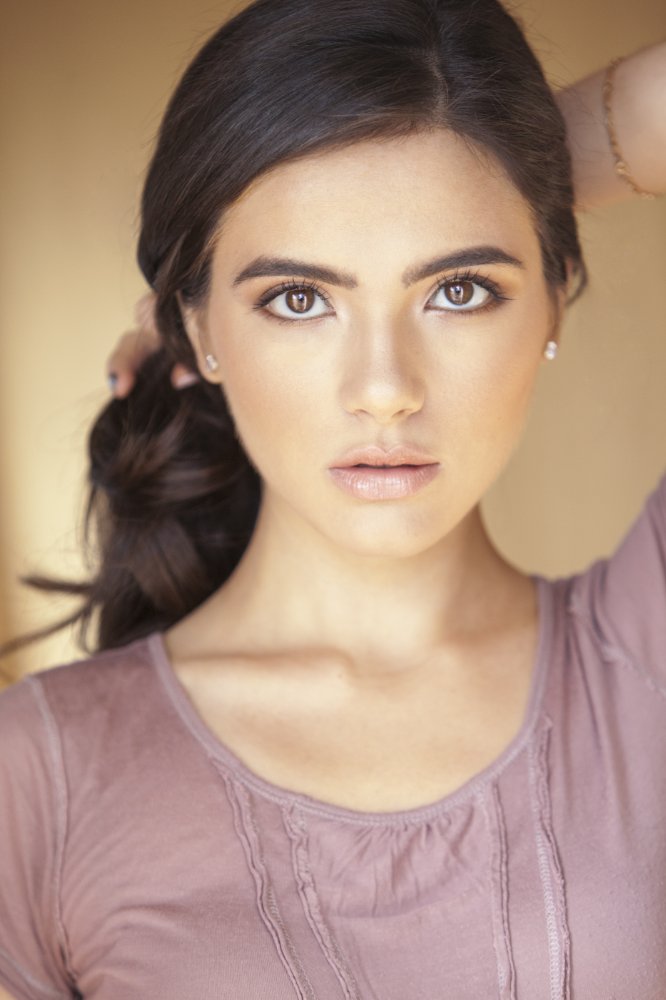 Arienne Mandi