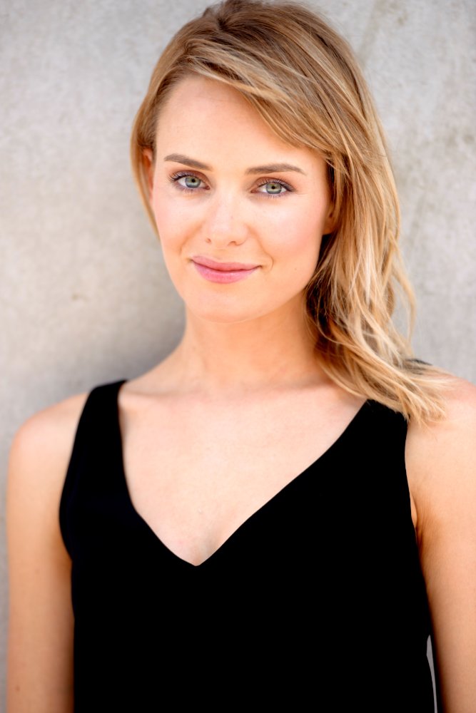 Emma Leonard