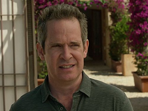 Tom Hollander