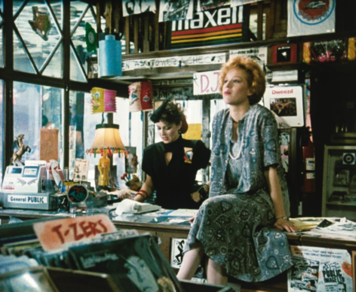 Annie Potts