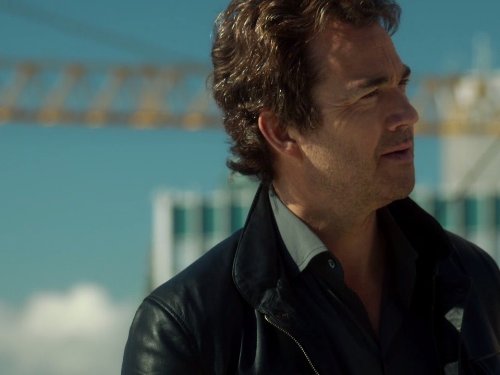 Jon Tenney