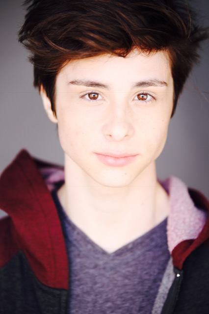 Robbie Tucker