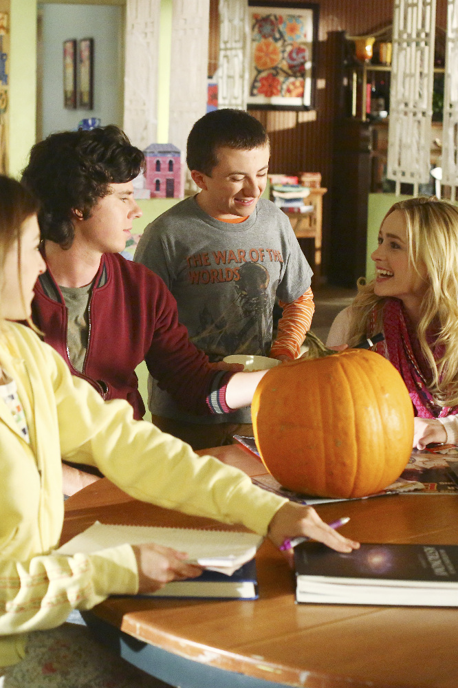 Charlie McDermott