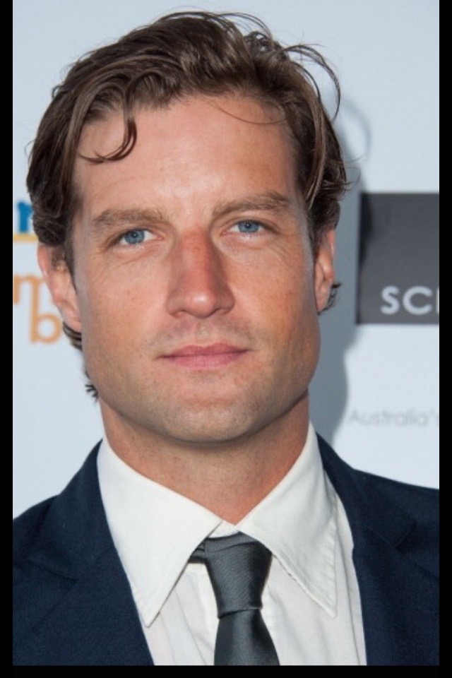 Axle Whitehead