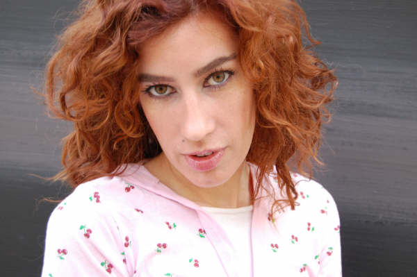 Victoria De Mare