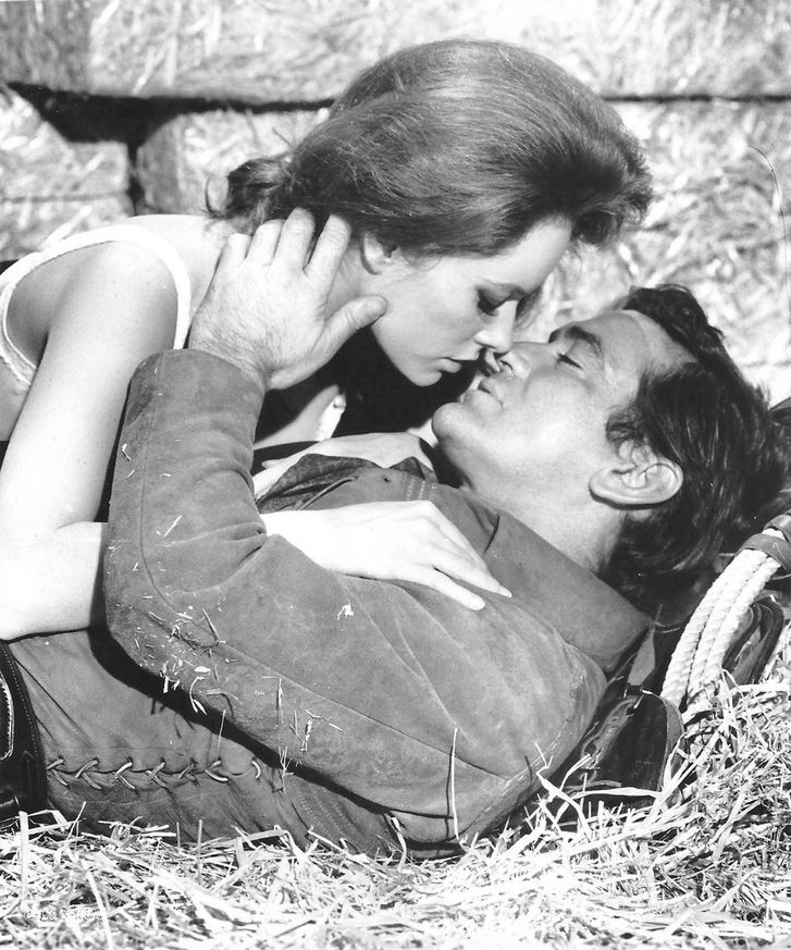 Luciana Paluzzi