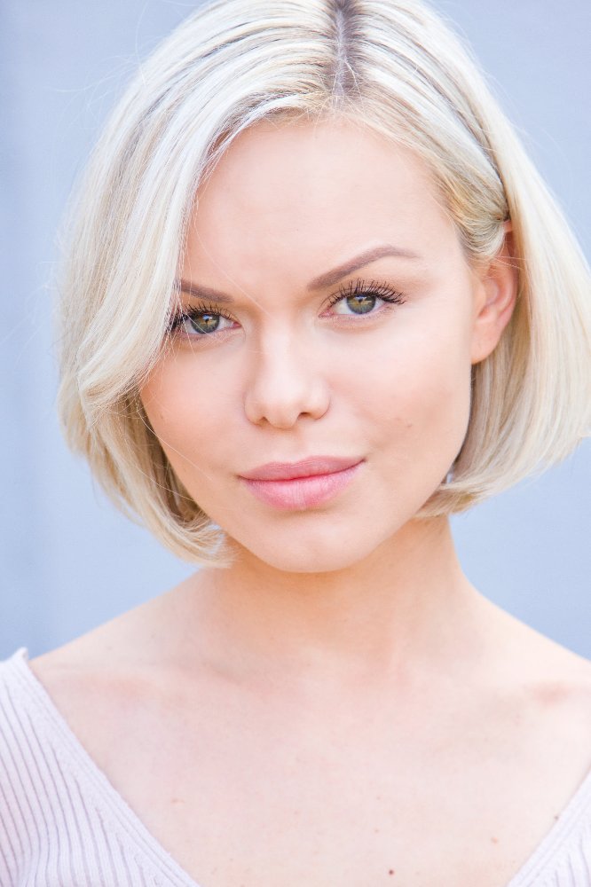 Anya Monzikova
