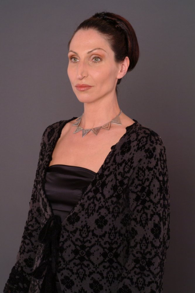 Bonnie Aarons