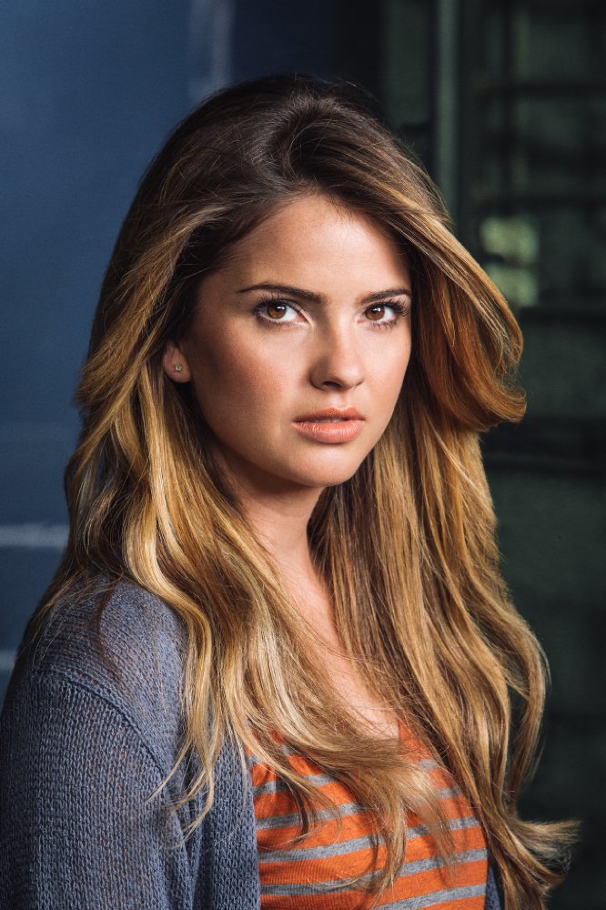 Shelley Hennig