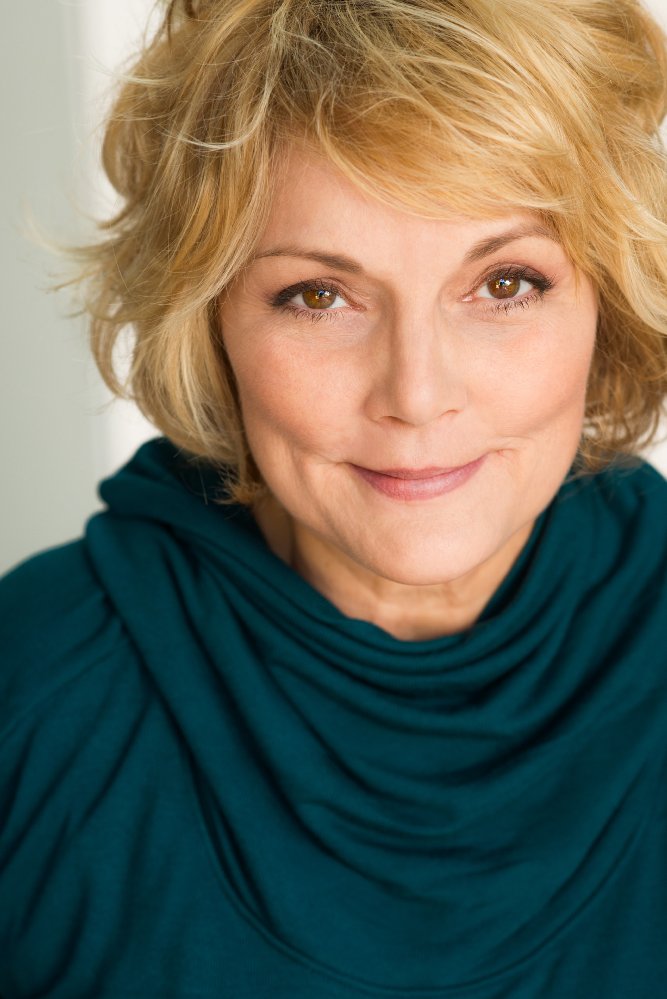 Beverly Leech