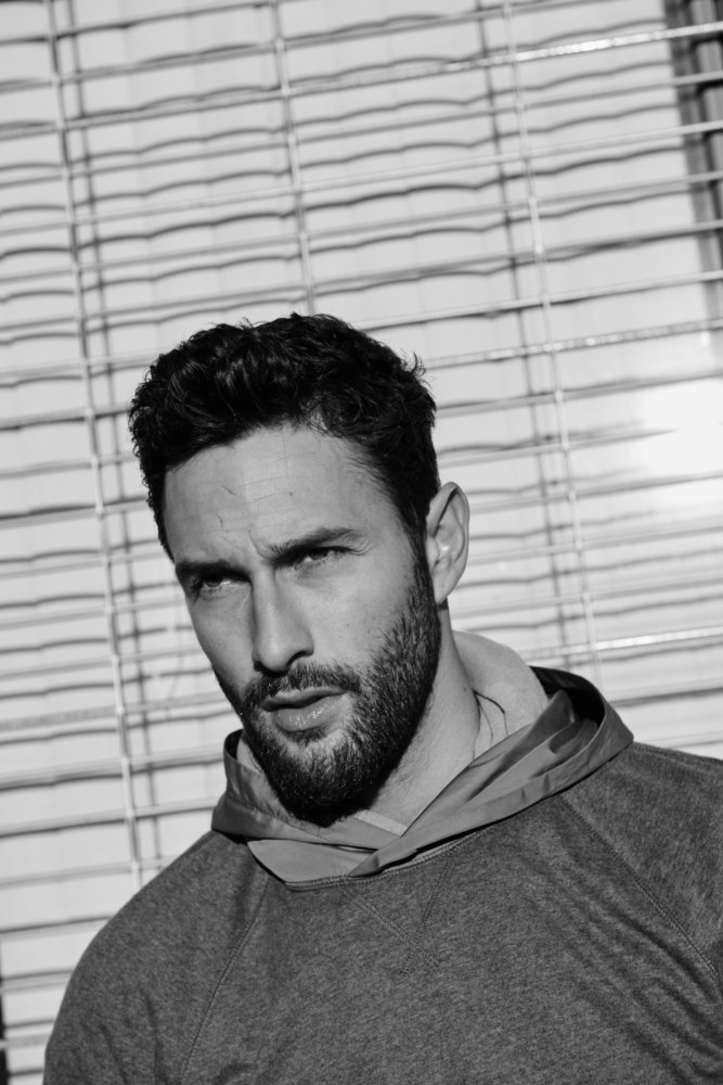Noah Mills