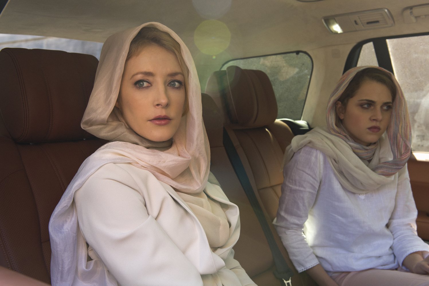 Jennifer Finnigan