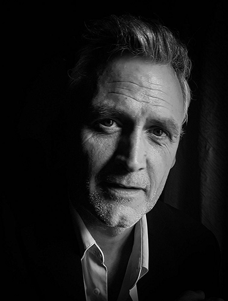 Julian Nicholson