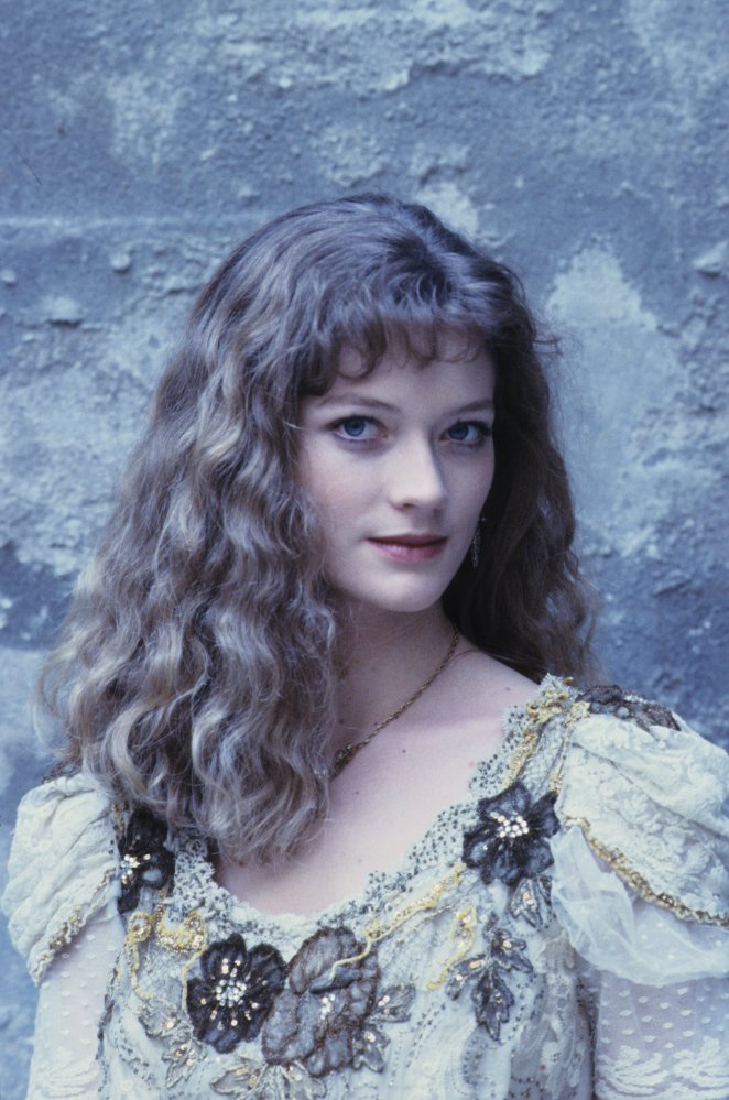 Sophie Ward