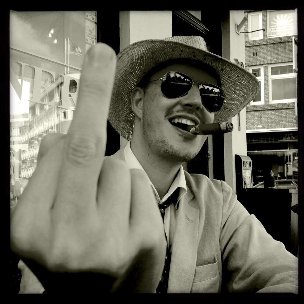 Tom Six