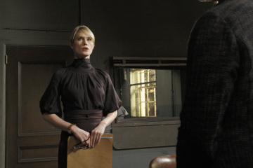 Stephanie March