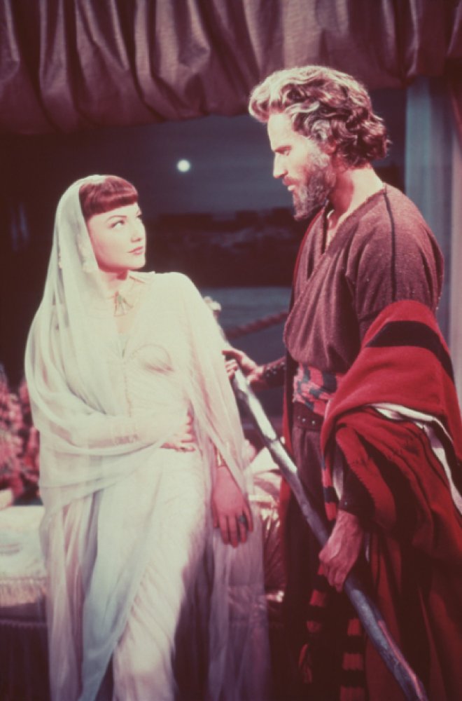 Anne Baxter