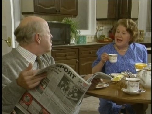 Patricia Routledge