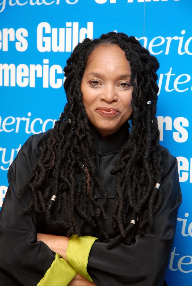 Tina Andrews