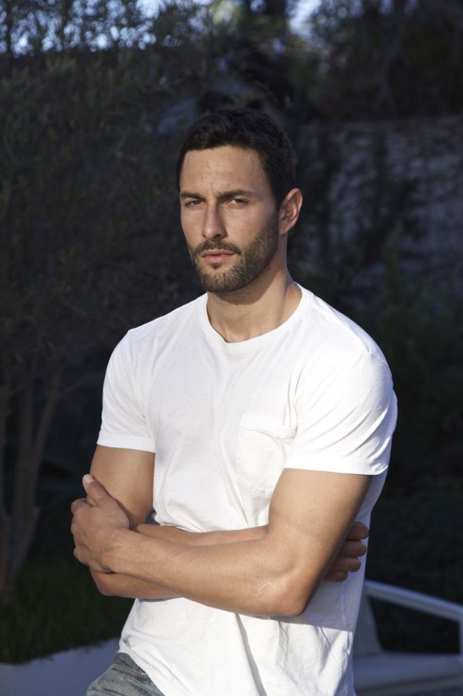 Noah Mills