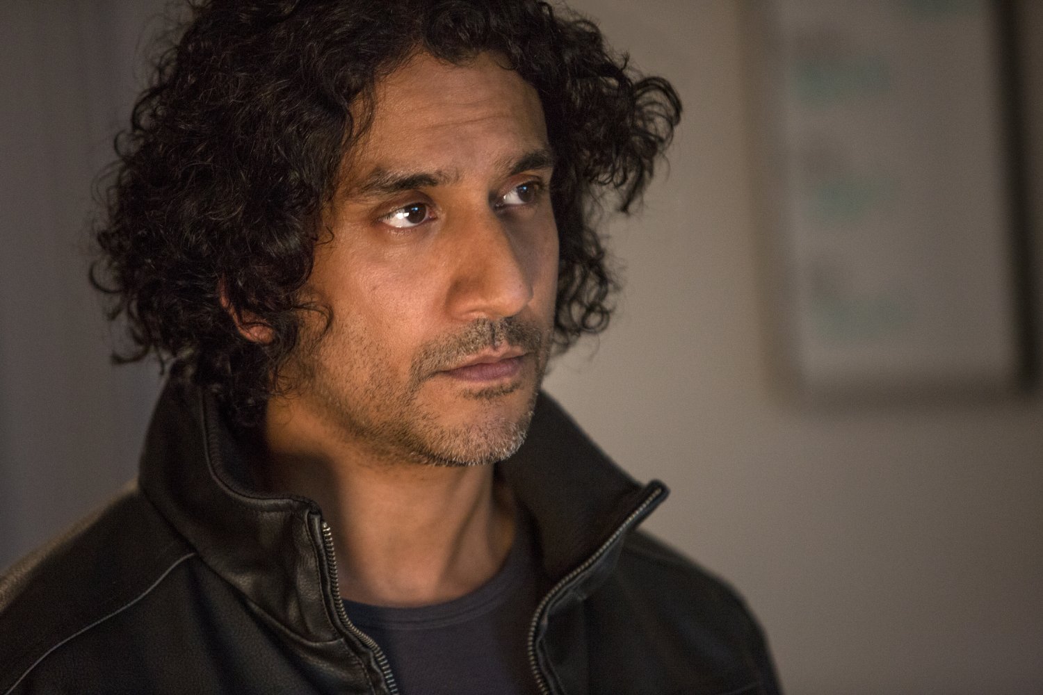 Naveen Andrews