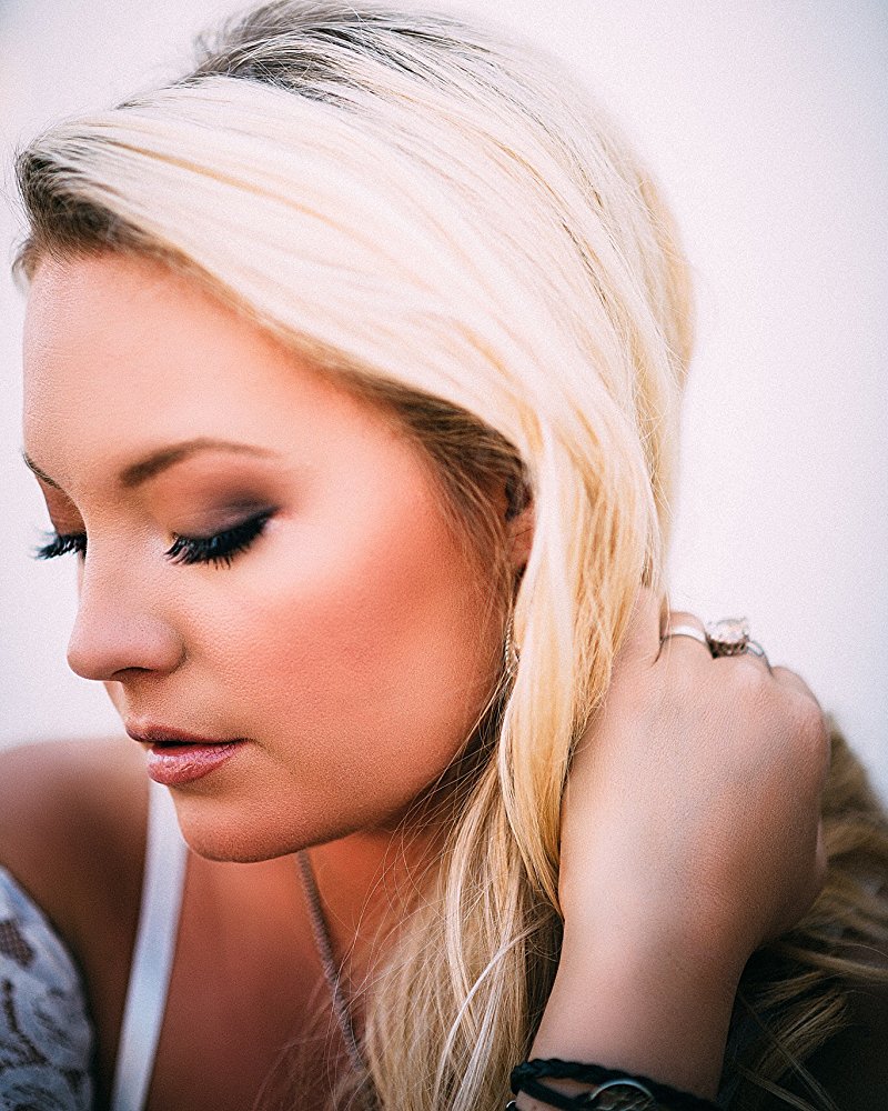 Janelle Arthur