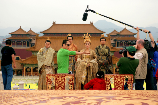 Junjie Qin