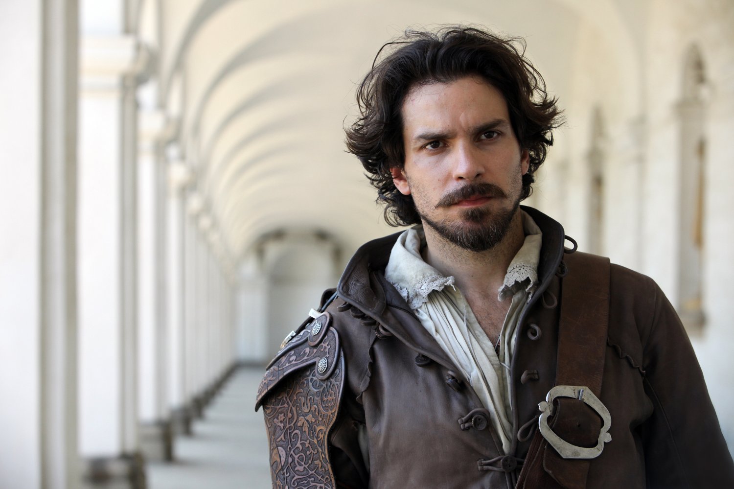 Santiago Cabrera