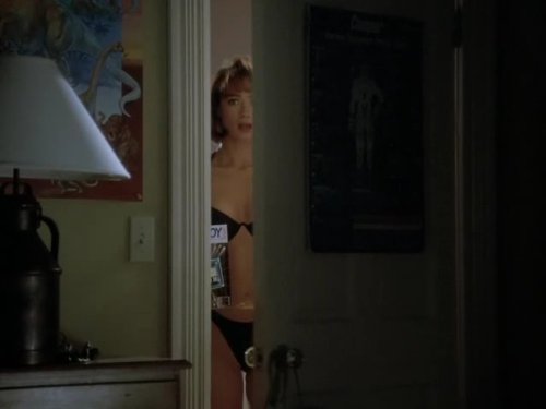 Lauren Holly
