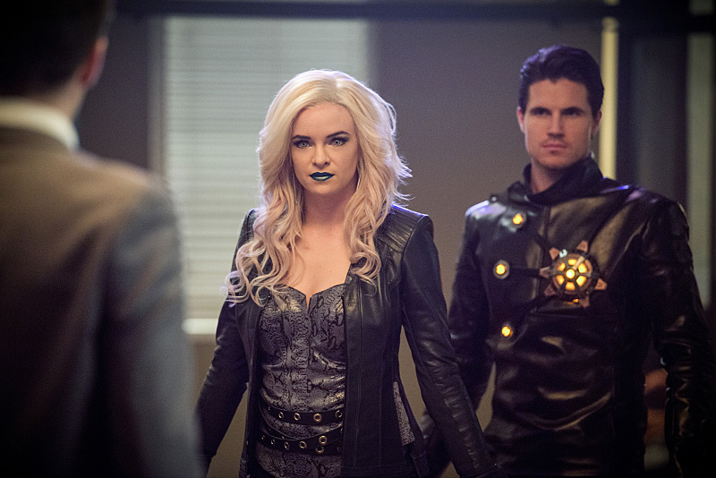Robbie Amell