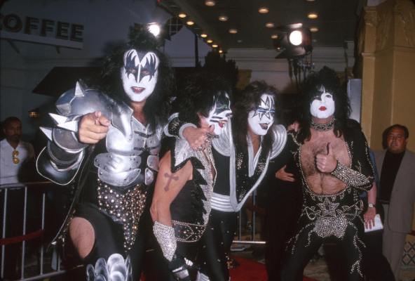 KISS