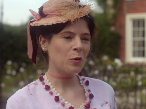 Elaine Cassidy