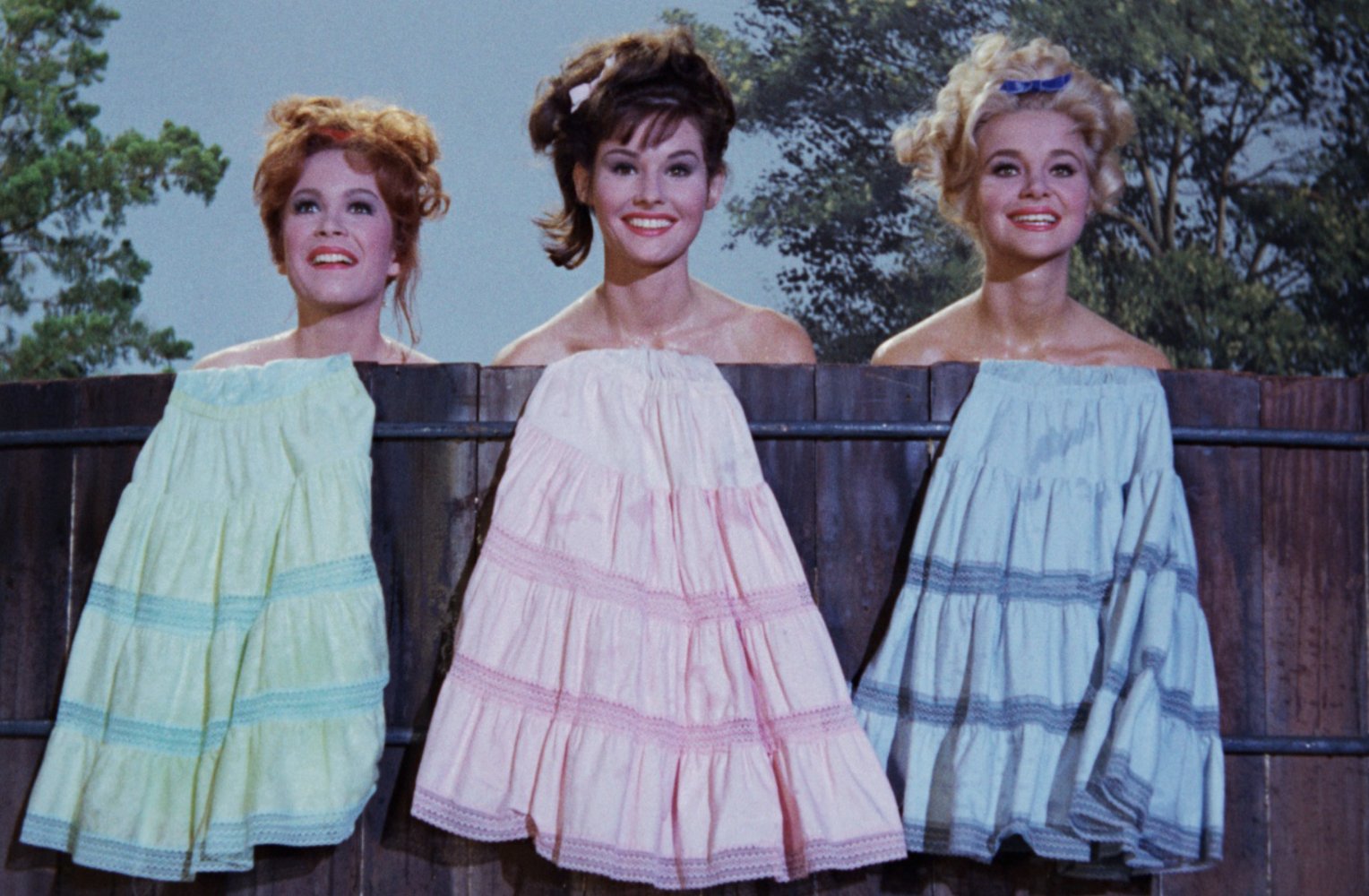 Lori Saunders