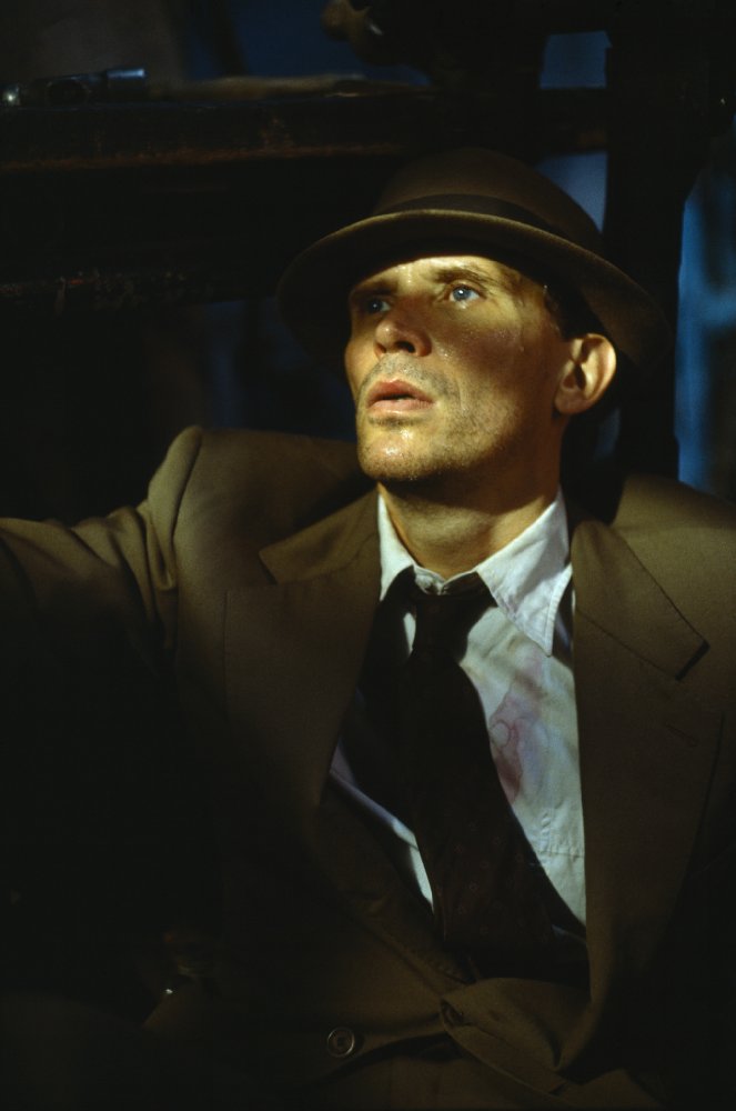 Peter Weller
