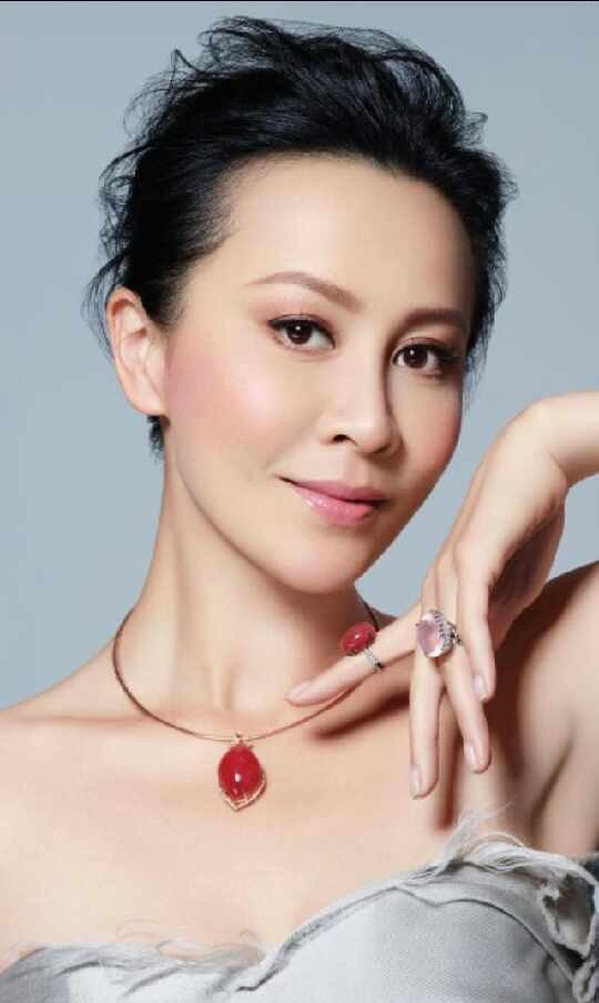 Carina Lau