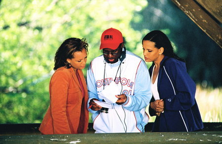Shari Headley