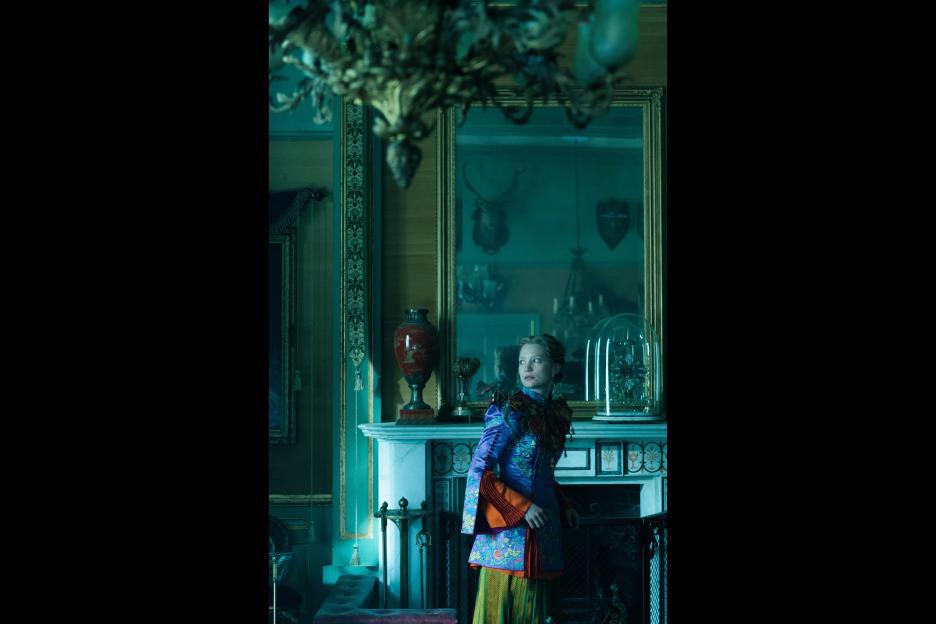 Mia Wasikowska