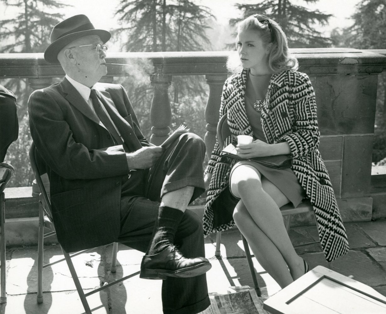 Laraine Stephens