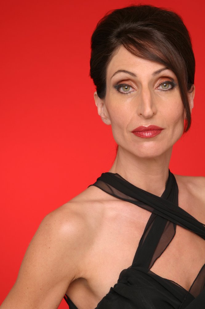 Bonnie Aarons