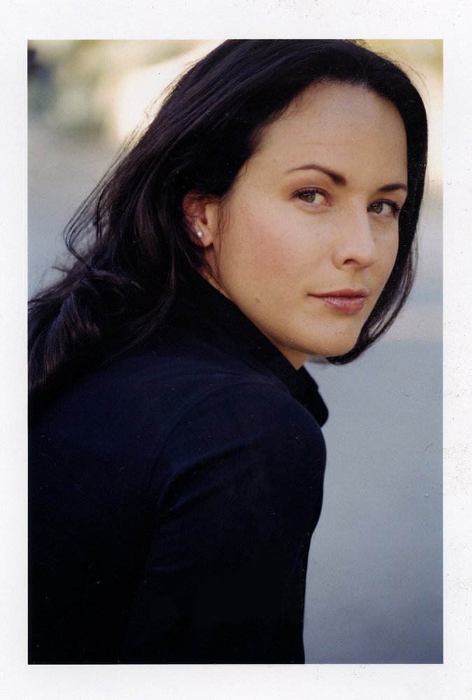 Angela Shelton