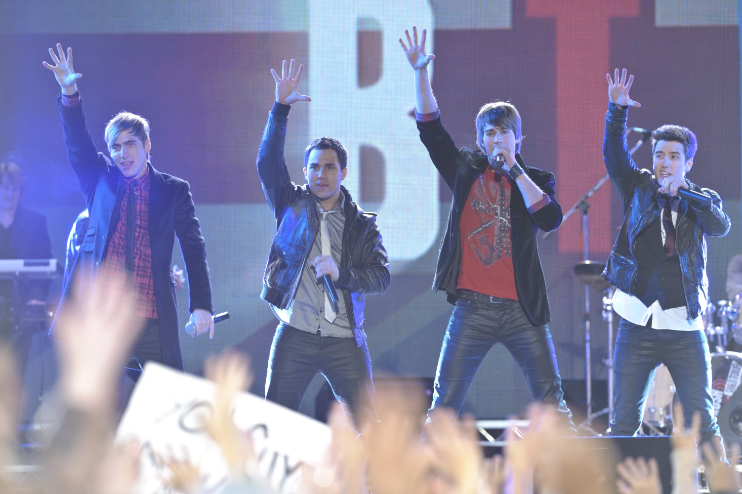 Logan Henderson