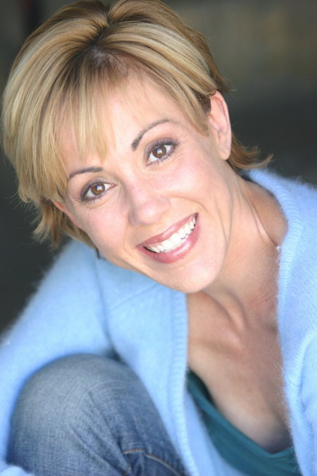 Laura Buckles