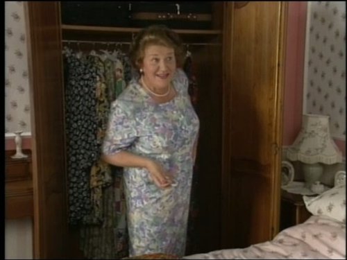 Patricia Routledge