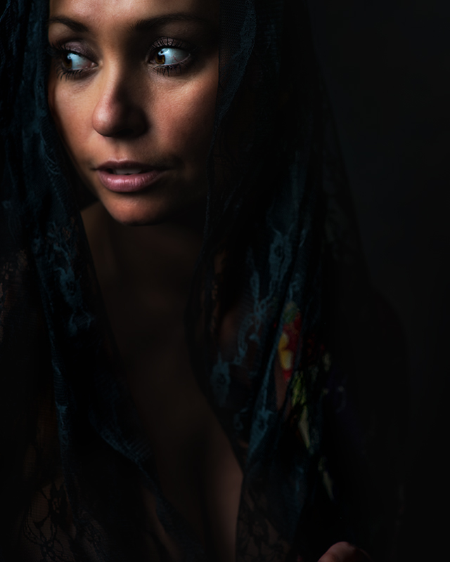 Lucinda Rhodes Thakrar